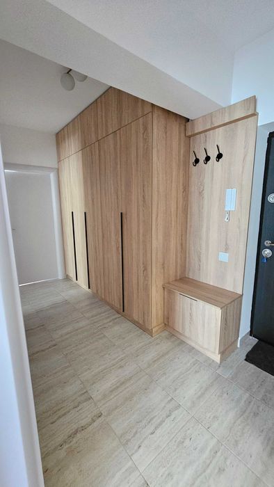 Apartment 2 camere de inchiriat! 10 min metrou. Parcare acoperita. 71mp. 2 balcoane. Bloc nou. Etaj 1