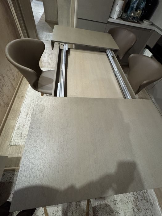 Поръчкова разтегателна трапезна маса 120х100
