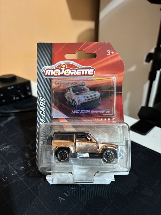 hotwheels machete masini 1/64 noi