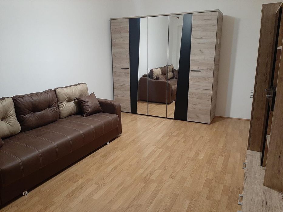 De inchiriat apartament Infratirii