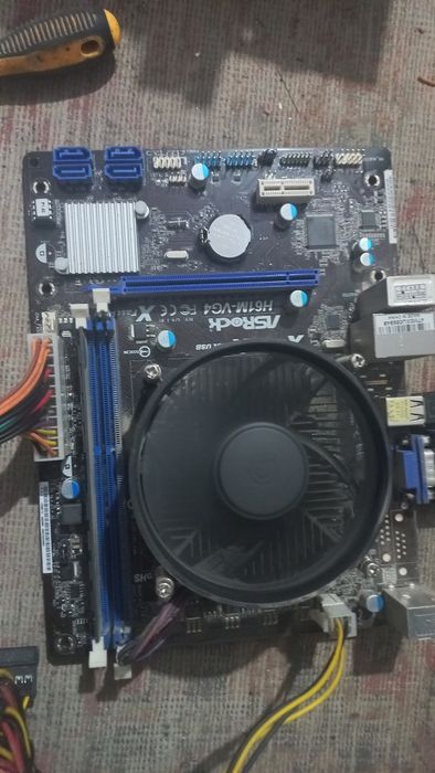 H 61 va H 81 platalar sotiladi kolechstva bor