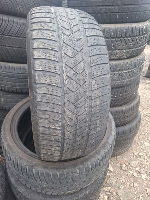 Vand 1 sau 2anvelope 255 40 20 pireli m+s
