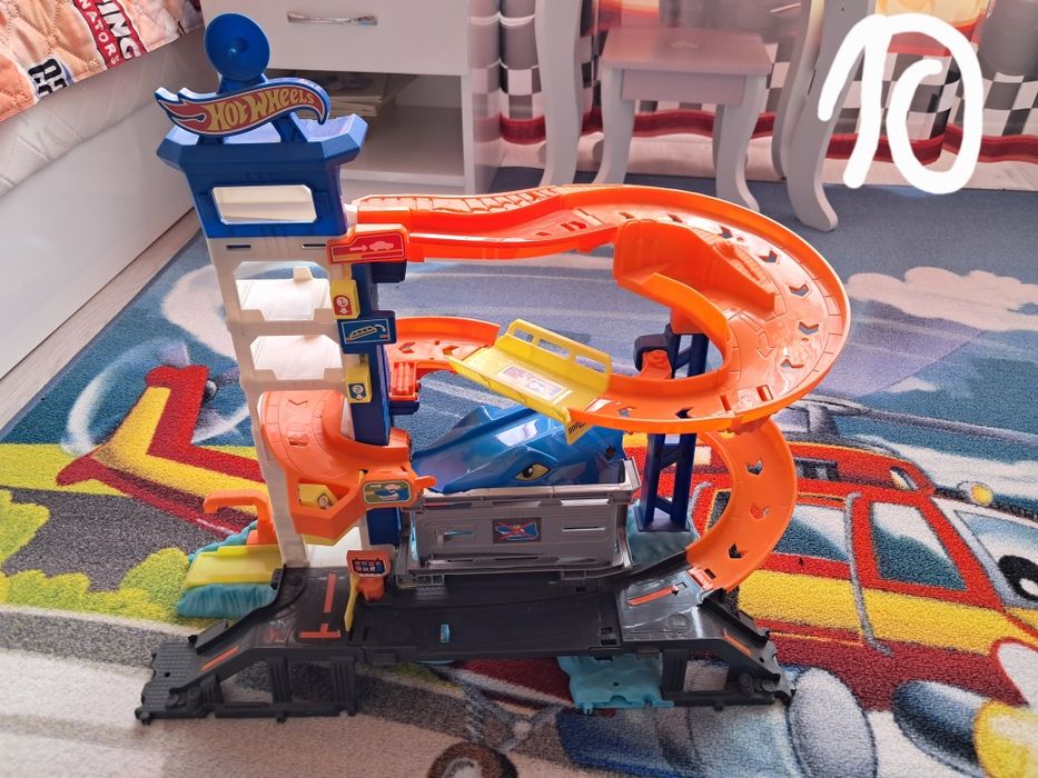 Hot Wheels писти