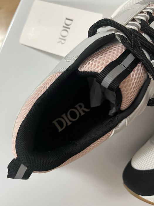 Dior B22 44