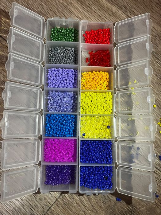 Продам бисер и бусины