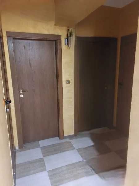 Реновиран тристаен тухлен апартамент