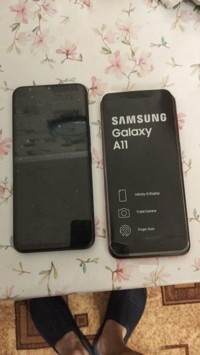 Продам телефоны Самсунг,техно Спарк