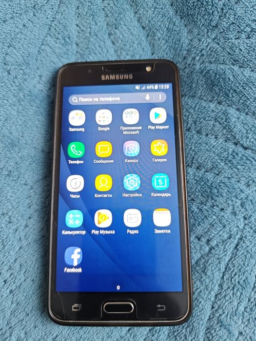 Продам телефон Самсунг J5