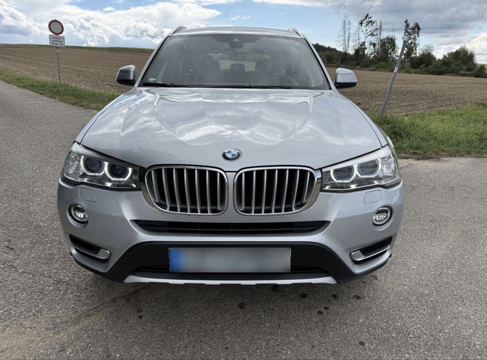 BMW X3 xDrive20d – 190 CP – 4x4 – automat – 125.000 km