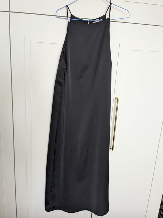 H&M сатенена черна рокля