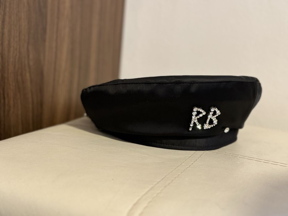 RB Шапки Ruslan Baginskiy