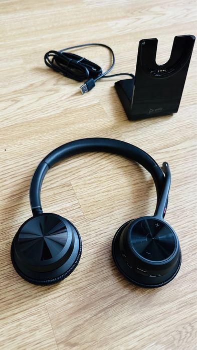 Casca Poly Voyager 4320 UC, USB-A, Bluetooth , Microfon