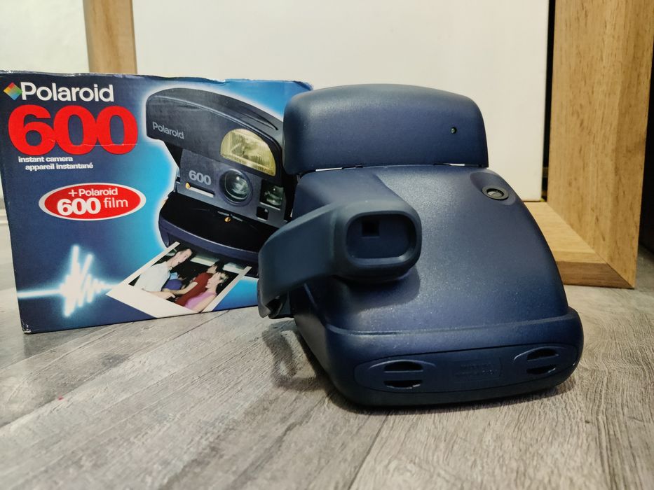 Polaroid Extreme 600 Instant Camera