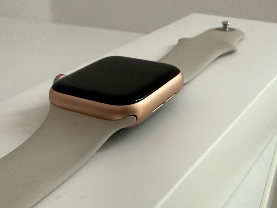 Apple Watch SE 2020
