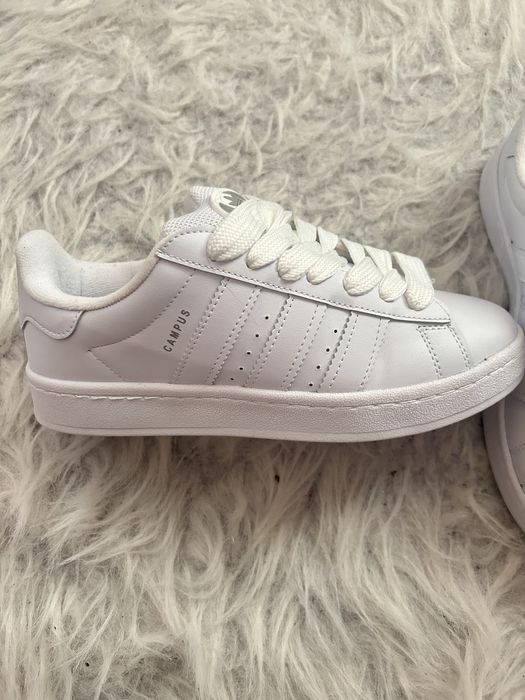 Нови Маратонки adidas campus