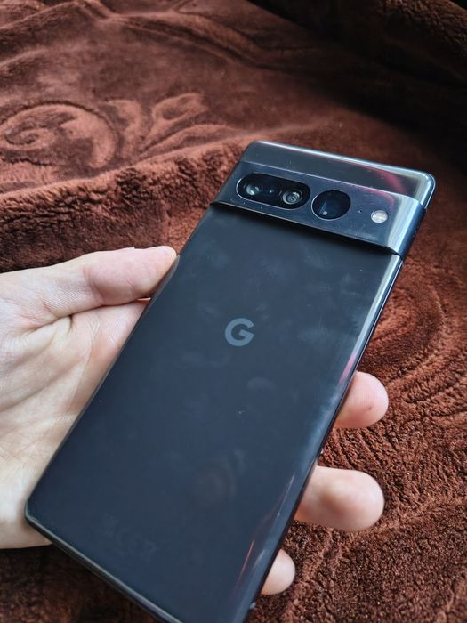 Google Pixel 7 Pro (Obsidian, 256GB) Defect display sau Pentru piese sau utilizare ca atare