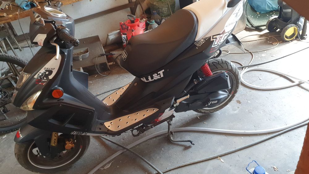 Vând scuter TGB 49 cm