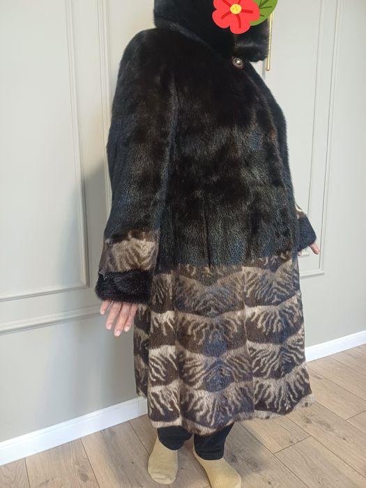 Продам  шубу норковую