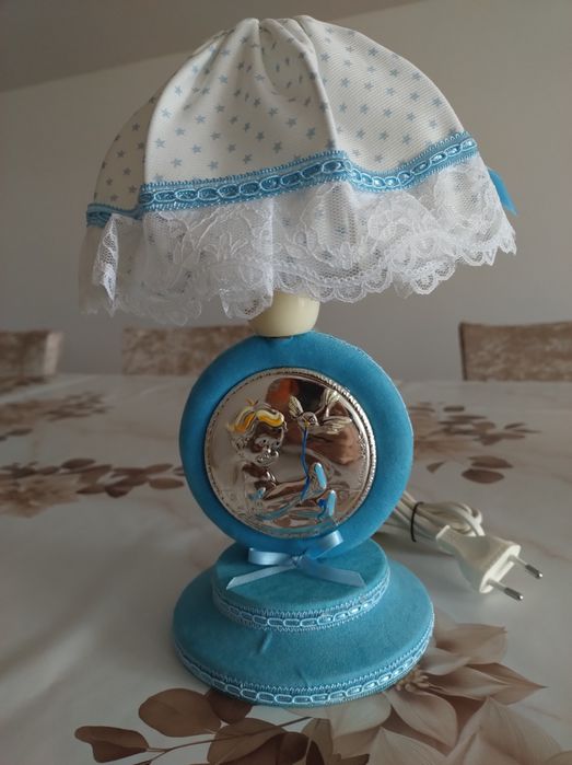 Lumină de veghe pt copii ..