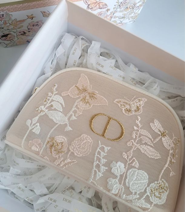 В наличии! Косметичка