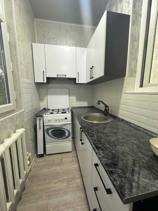 Продается квартира.ЮНУСАБАД-8 квартал школа 260 1в 2\2\4