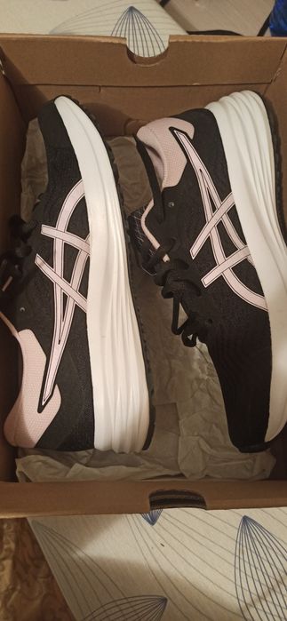 Adidași ASICS Patriot 12 (Dama) - Mărimea 41.5 (26 cm) - NOI