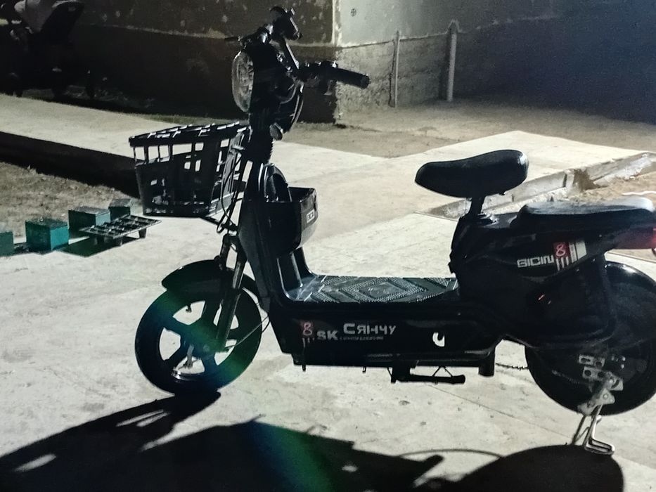 Скутер sk8  чорнй