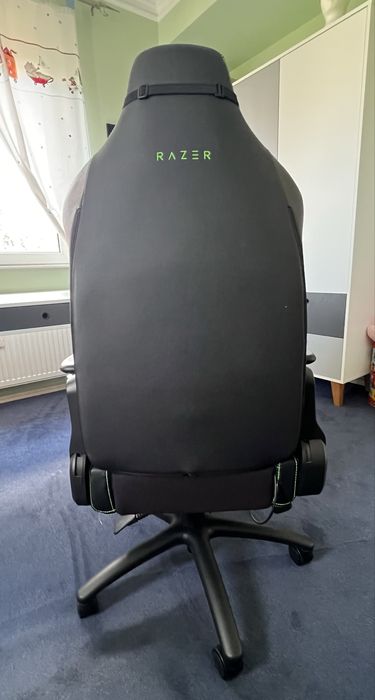 Scaun gamer Razer Iskur