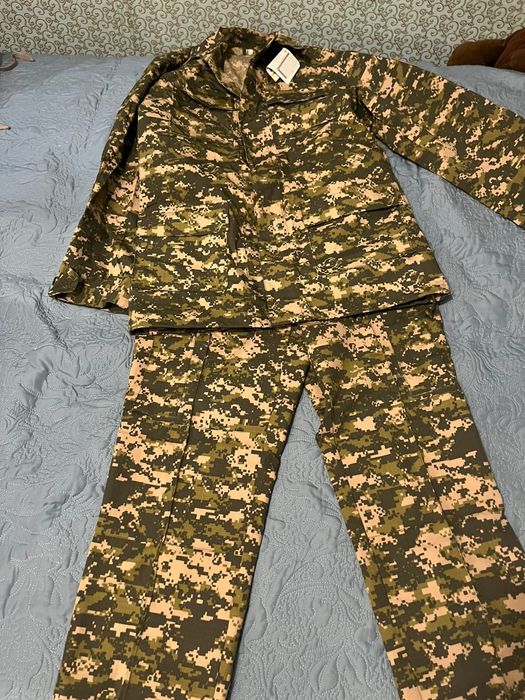 Продам форму комуфлированную