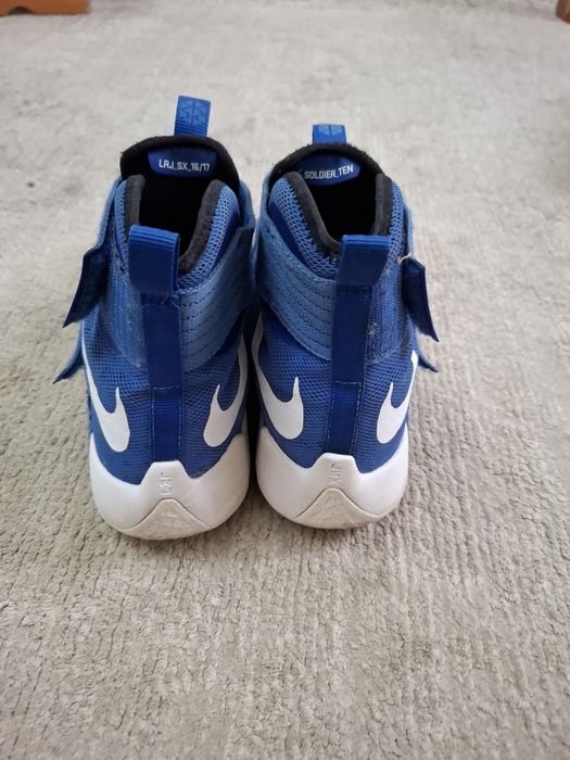 Оригинальные кроссовки Nike LeBron Soldier