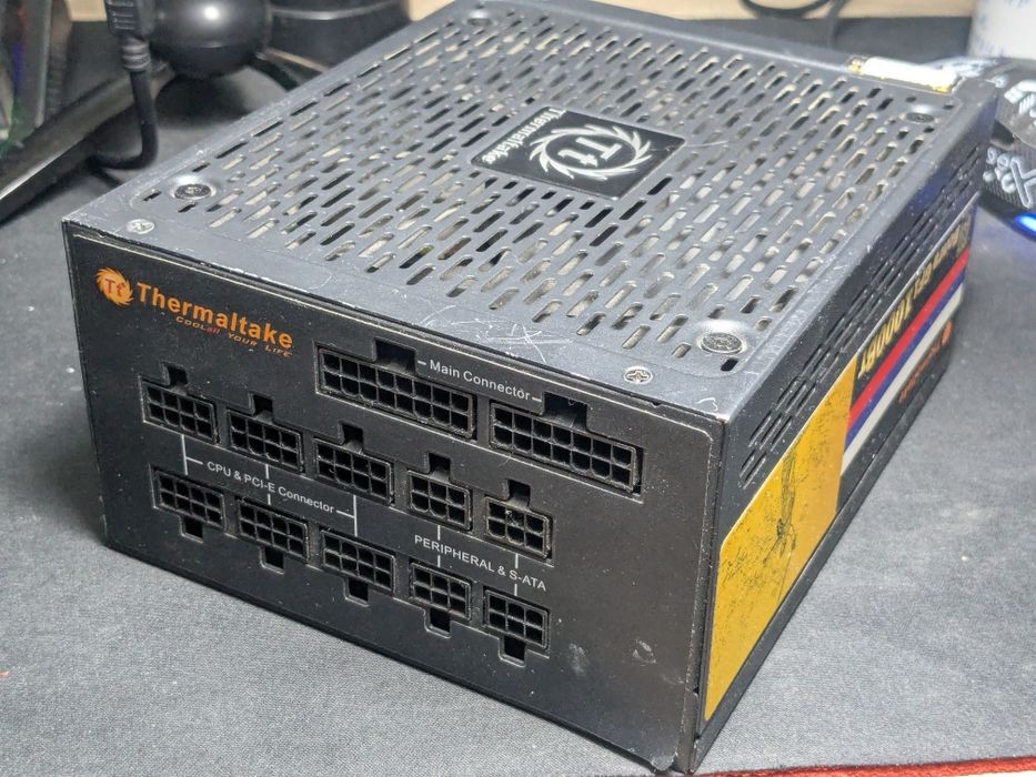 Блок питания Thermaltake 1000w