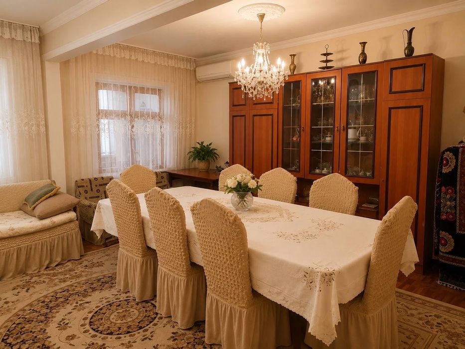 Продается 4 комн квартира, второй этаж, 90 кв м, Юнусабад 18