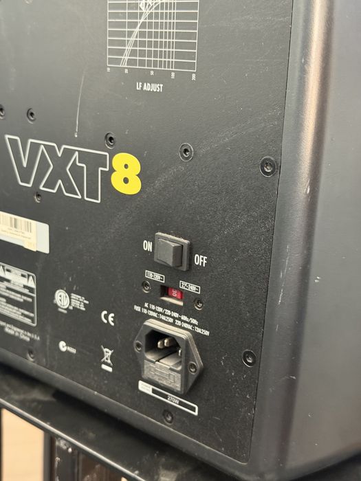 KRK VXT8 пара + TC Electronic Level Pilot + стойки + XLR