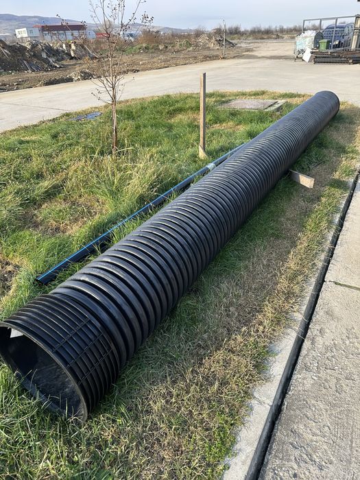 ВиК тръби и Ел кабел