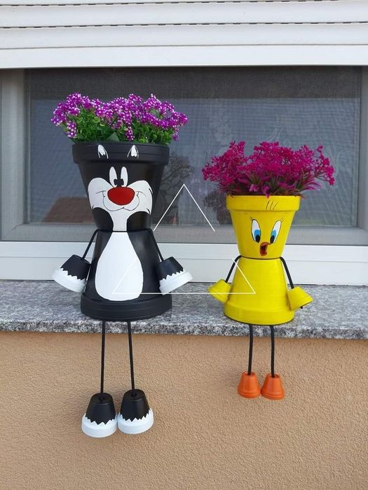 Ghivece pictate manual