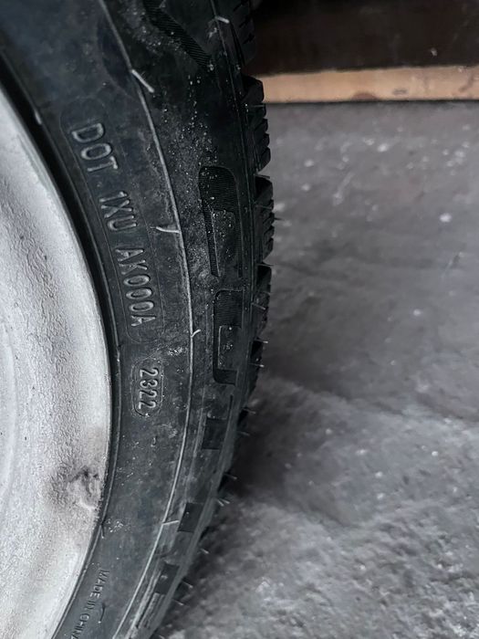 Продам зимние шины в комплекте на ВАЗ