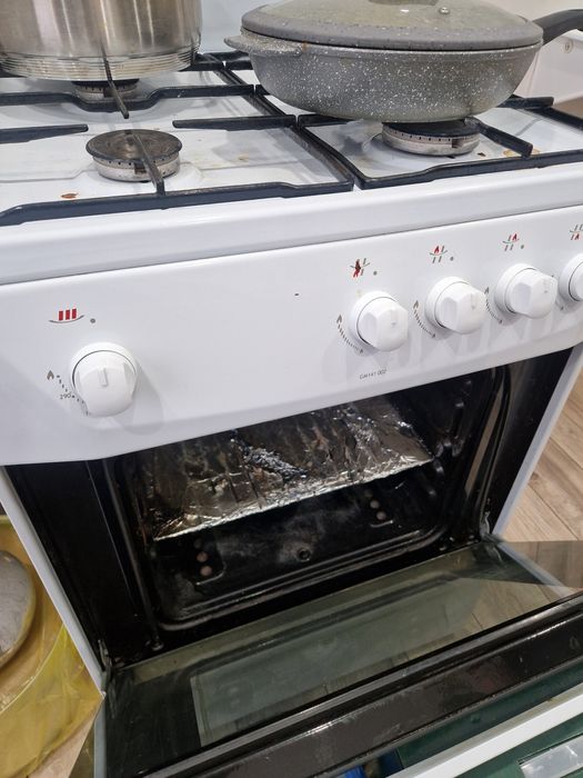 Газовый печ таза жасап тұр