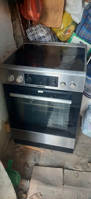 Индукционная плита Hansa