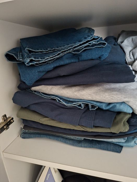 Vand aproape gratis Pantaloni, Blugi mărimi Mari si lungi datorita pie