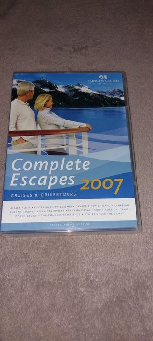 Set 8 CD-DVD-VHS Vacante.