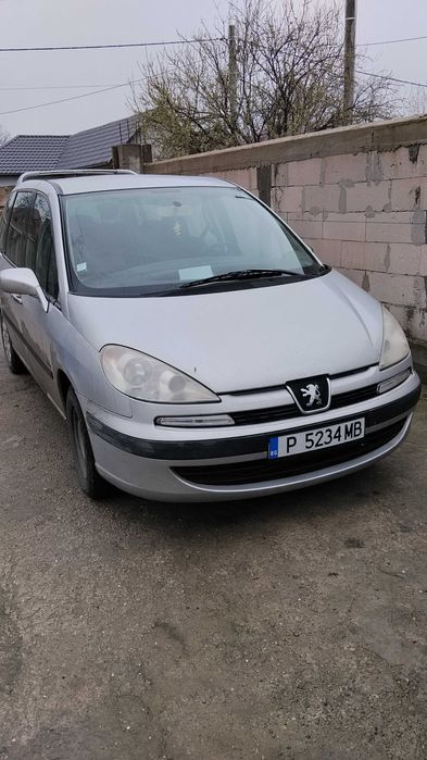 Peugeot 807 cu 7 locuri