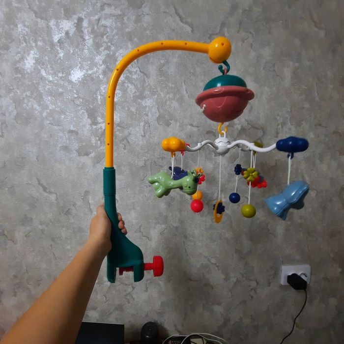 Мобиль для детской кроватки