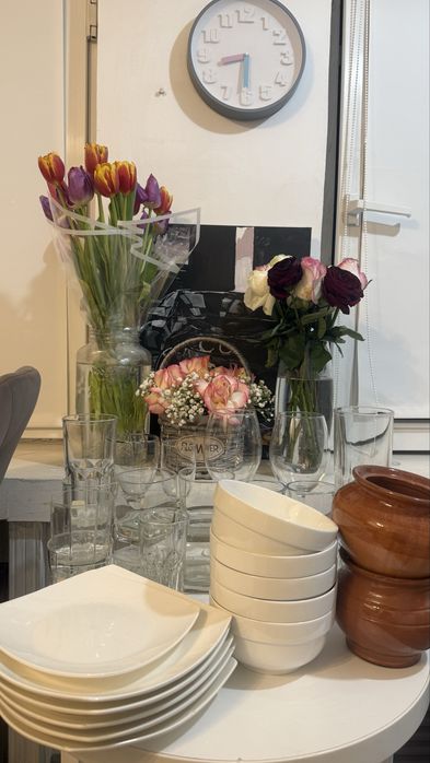 Набор посуды и стаканов