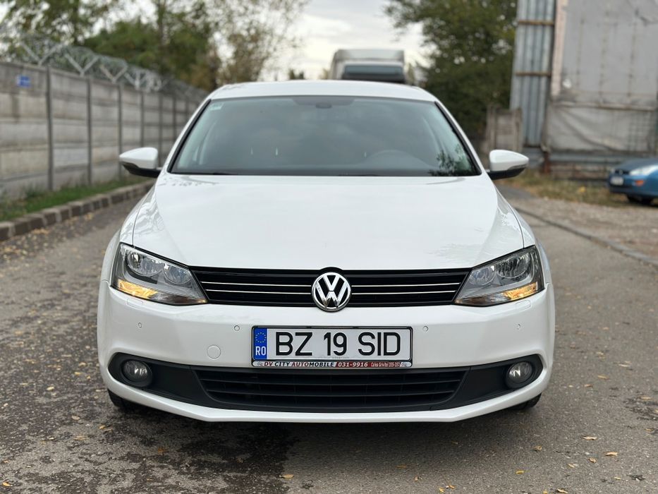 VOLKSWAGEN Jetta 2011 — imagine 2