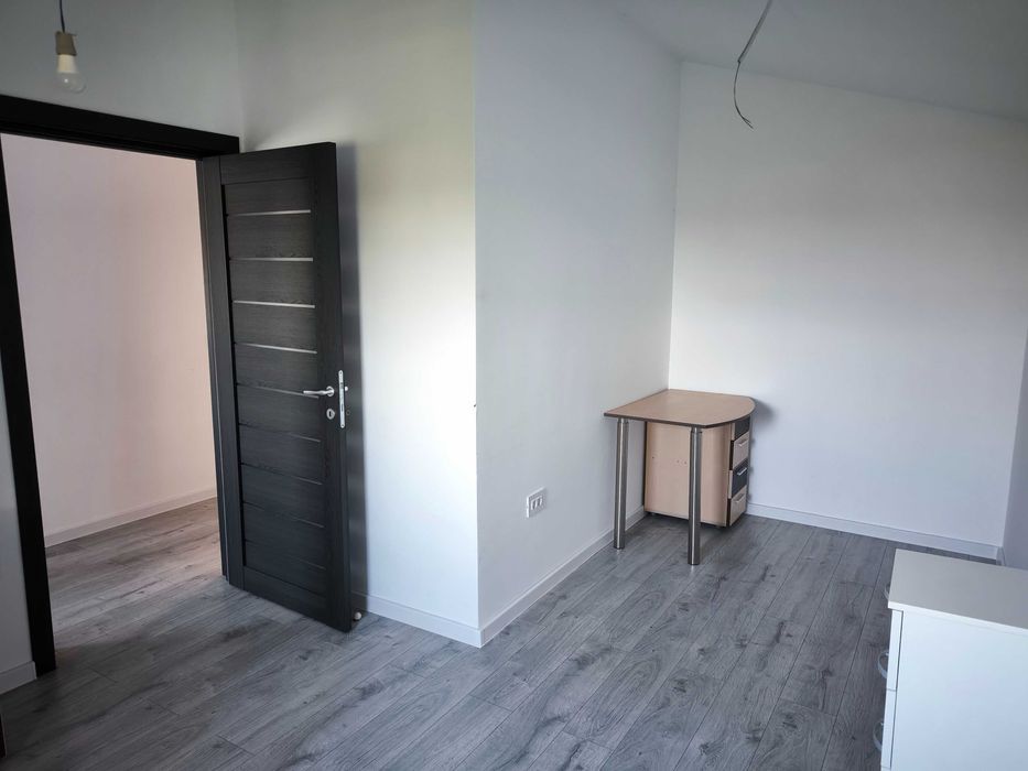 Inchiriez casa/vila campus universitar Moara