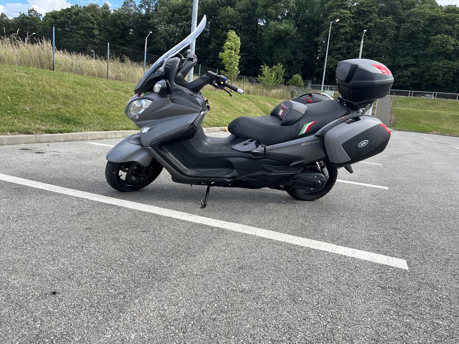 Suzuki burgman 650