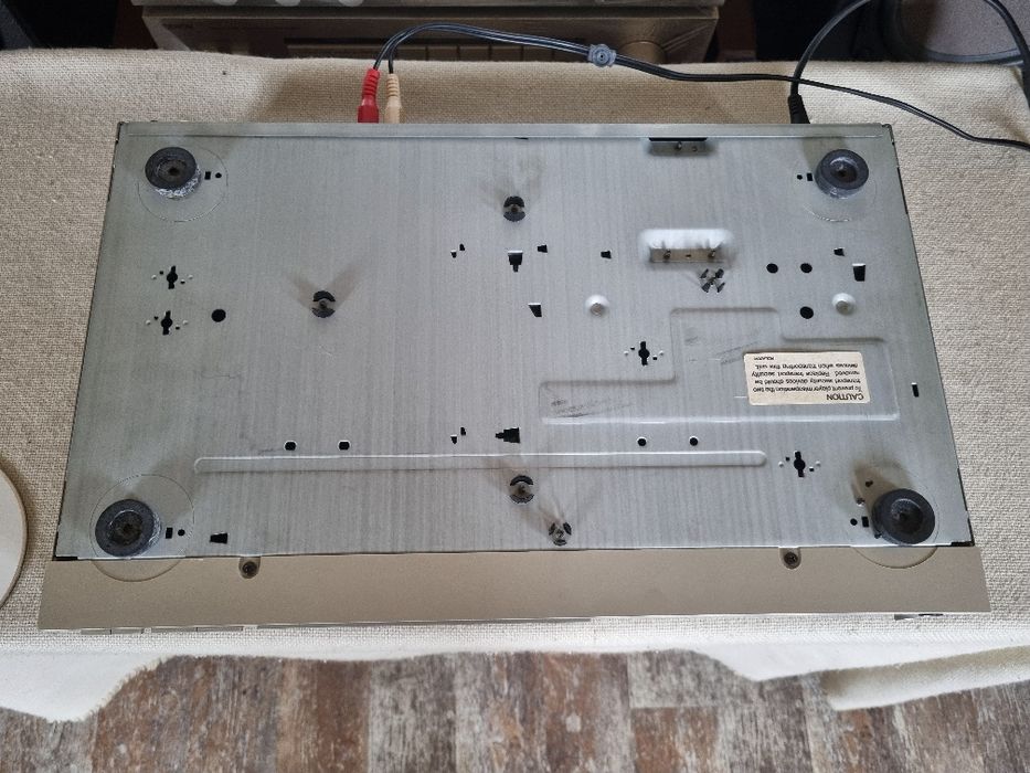 Cd Player Technics Sl-P222A. Defect. Pt Reconditionat sau Piese.