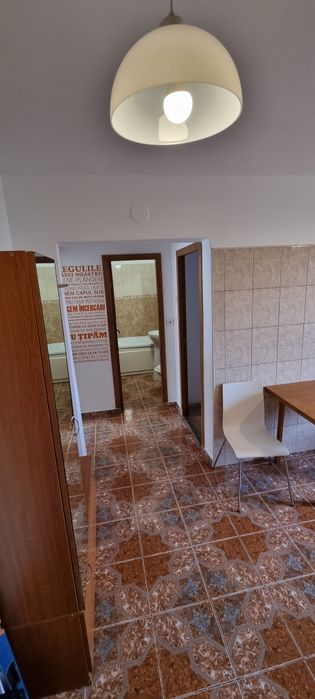 Inchiriez apartament cu 2 camere