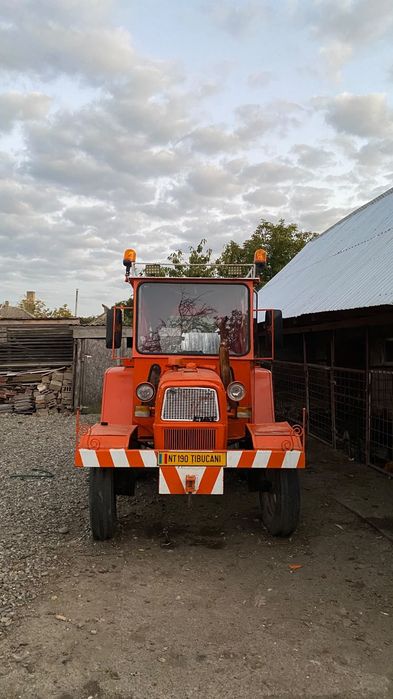 Vând Tractor Fiat 415