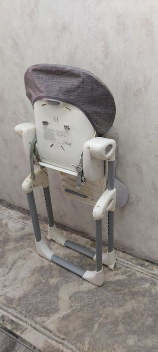 Стульчик для кормления joie